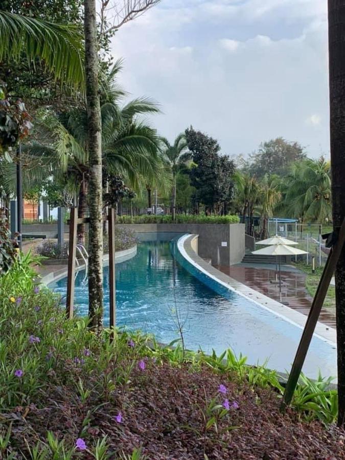 Timurbay Seafront Staycation By Nedd'S Kuantan Exteriör bild